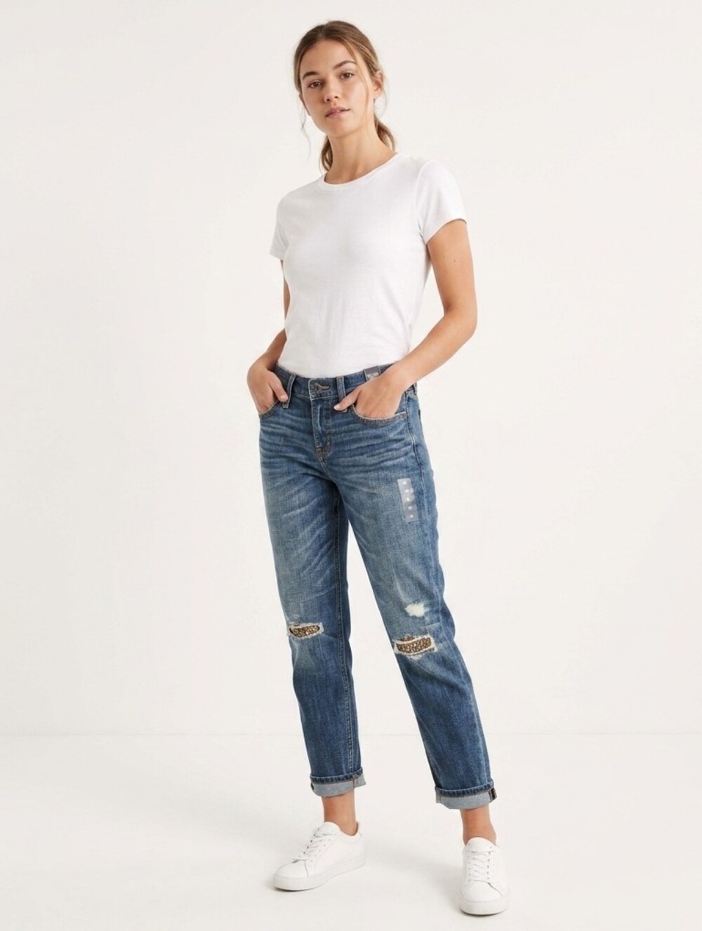 NWT Abercrombie & Fitch Boyfriend Straight Jeans Distressed Sequins Knees Sz 26